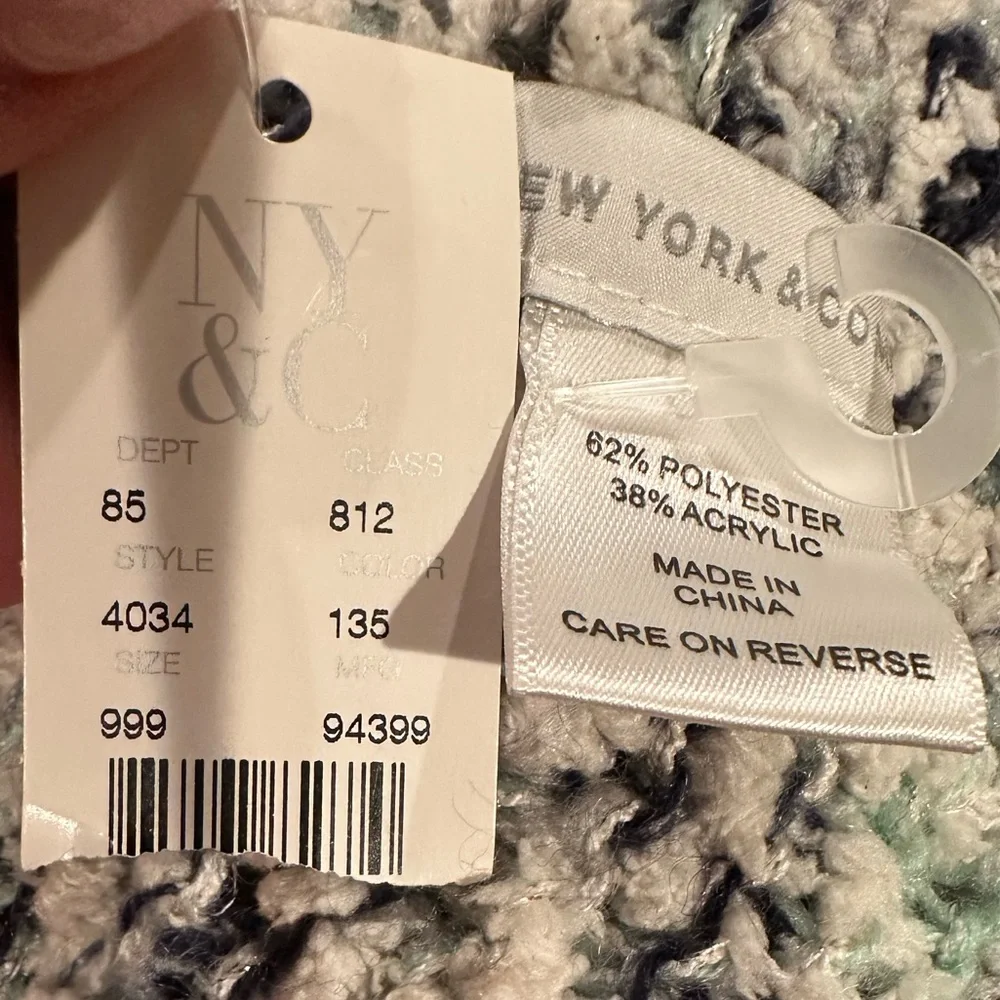 NY & CO Cozy SILVER METALLIC THREADING Thoughout Knit Infinity Scarf